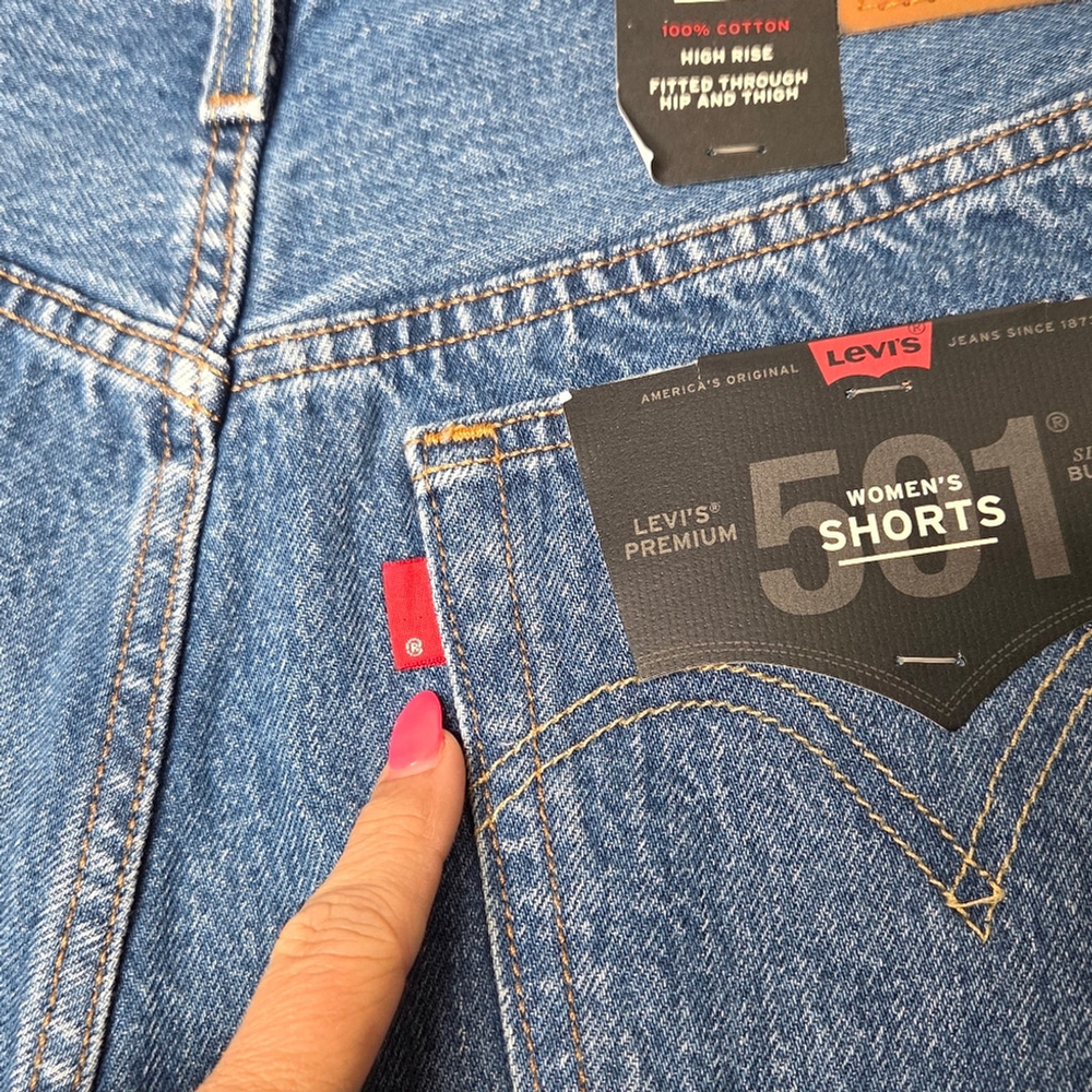 Levi's 501 Original Style Premium Denim High Rise Shorts Cut Off Women's Size 31 - Picture 14 of 16
